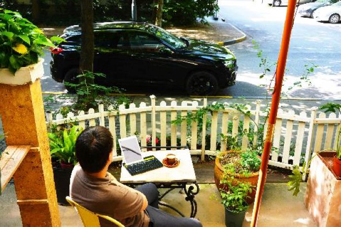 it精英男看上了平面模特,张江it男