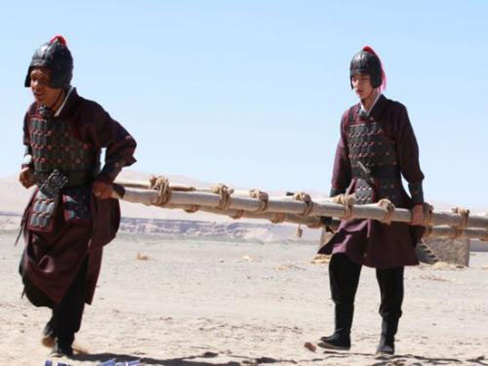 古代攻城云梯视频,古代守城云梯什么样