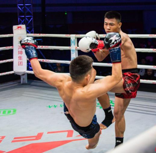 中日自由搏击对抗铁英华,自由搏击羽量级最新世界排名