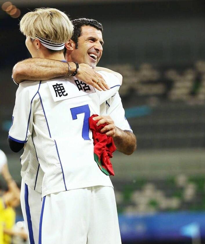 跑男超能力撕名牌哪一期鹿晗,跑男踢足球菲戈撕名牌