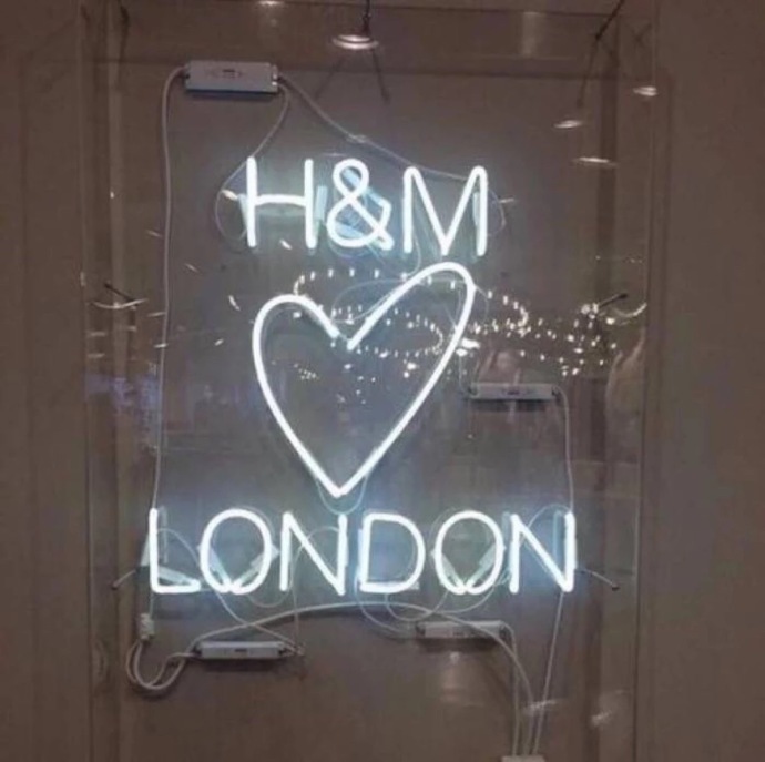 最新说说超火朋友圈短句,热水冶不了百病情话过不了一生