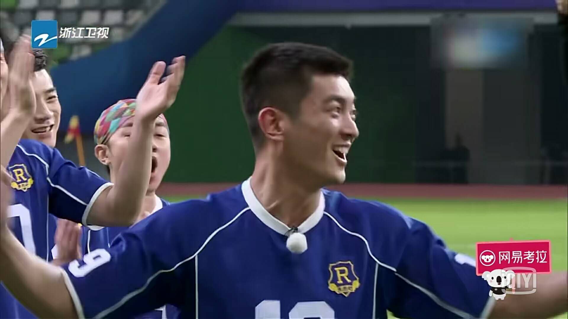 各路大咖齐助阵,大牌云集足球俱乐部