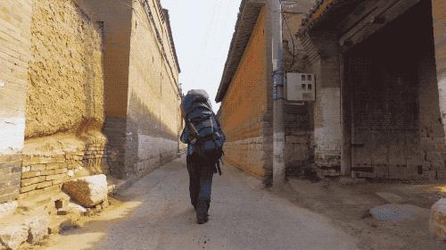 中国第一人！他痴迷寺庙，为1000座寺庙画像