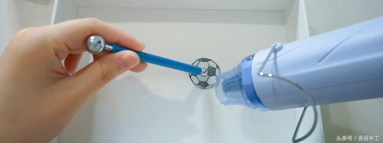 热缩片耳钉制作,热缩片做耳钉教程手绘