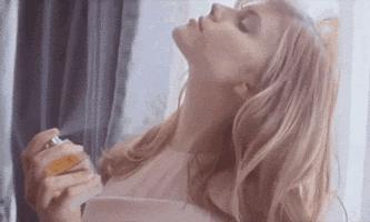 如何挑选适合自己性格的香水,香水能看出一个人的品味吗