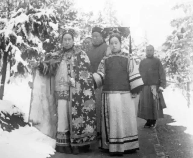 年轻时的霍金照,霍金珍贵照片