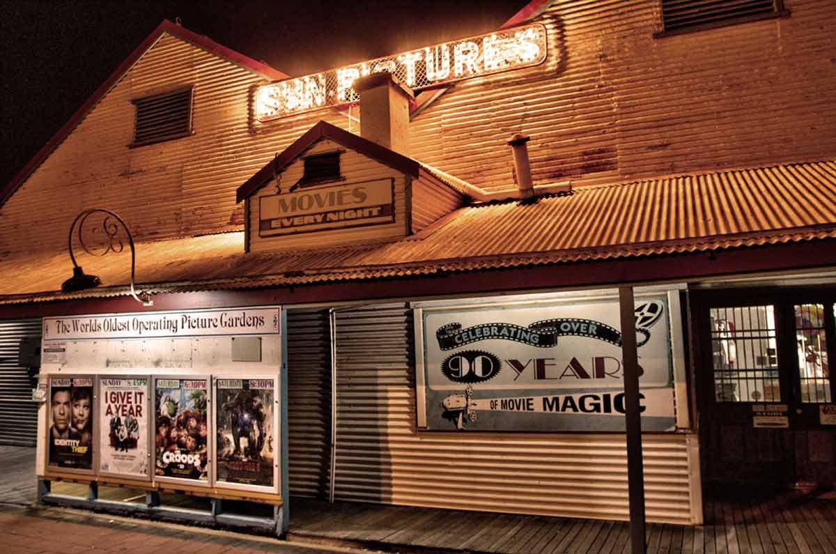 bbc和cnn是什么,bbc和cnn哪个更值得考