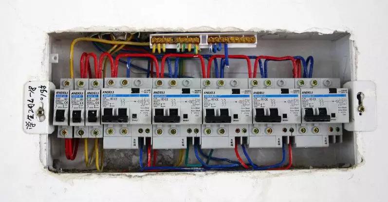电工空气开关基础知识教学,电工空气接线基本知识