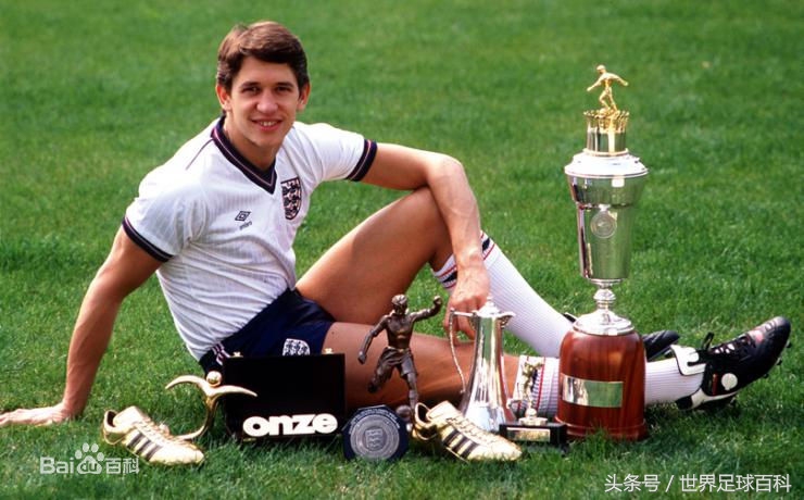 历届世界杯十大冷门回顾,最让球迷感动的瞬间