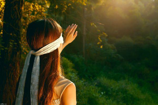 一个很爱的人都不敢牵手,有一种爱明明得不到却迟迟不放手