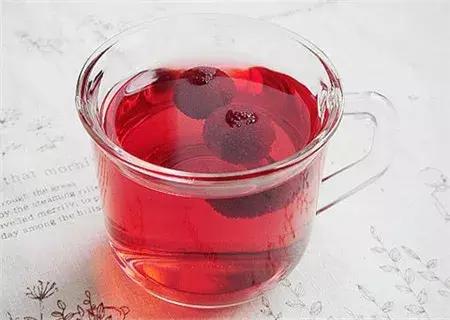 杨梅酒的功效及作用,杨梅酒的功效与作用及食用方法