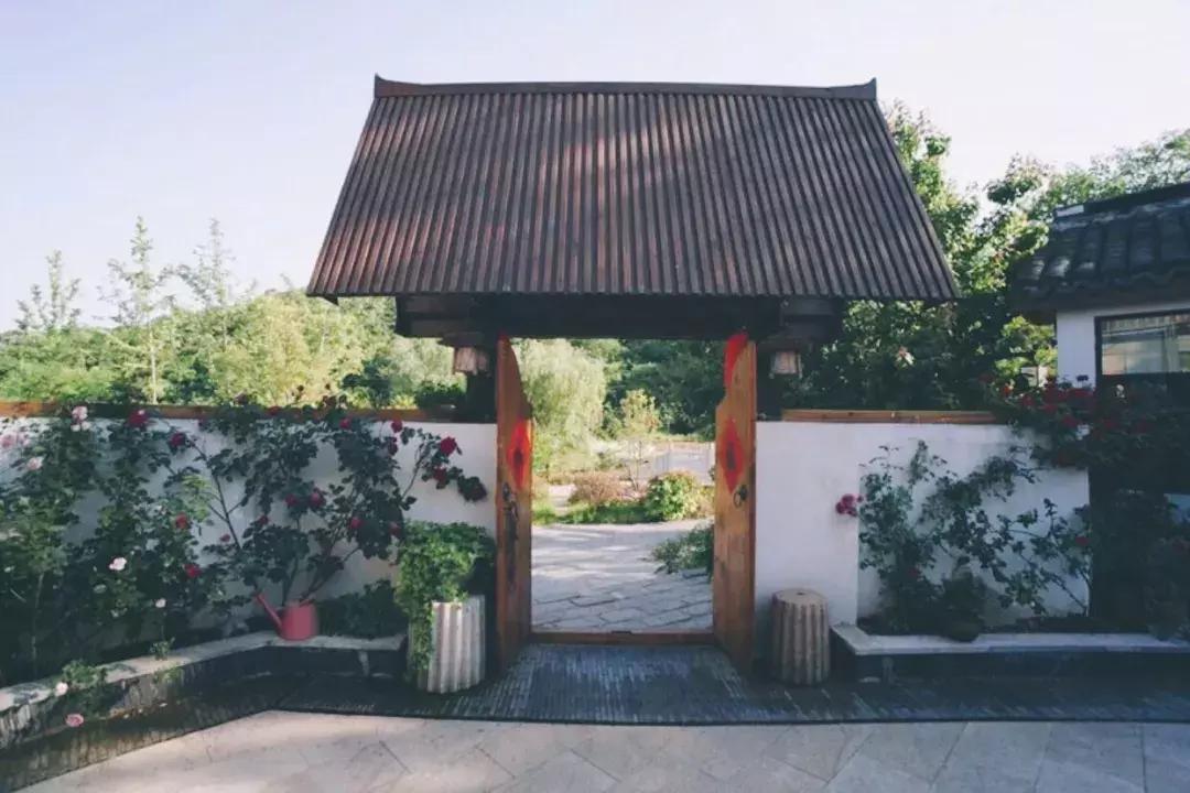 南京20分钟车程外的不老村，咖啡屋、书吧、酒吧，周末度假好去处