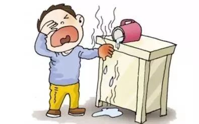 孩子意外受伤注意什么事项,10种宝宝意外受伤的正确处理方法