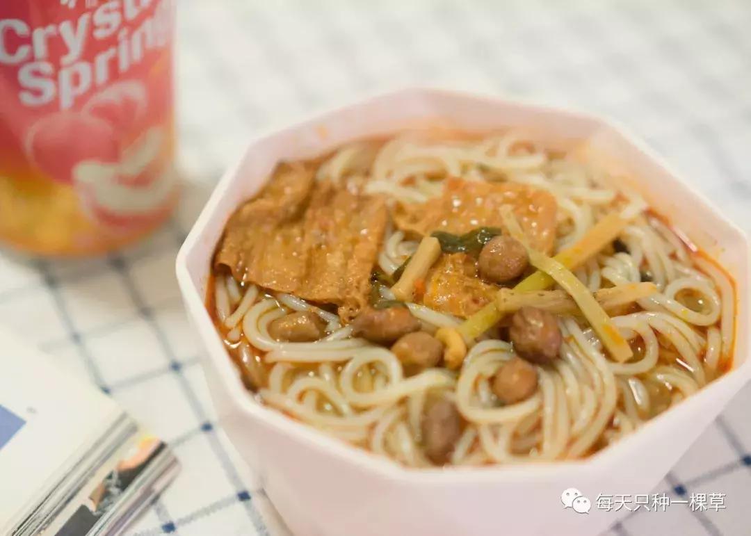 又香又辣的螺蛳粉推荐,超级辣的螺蛳粉推荐