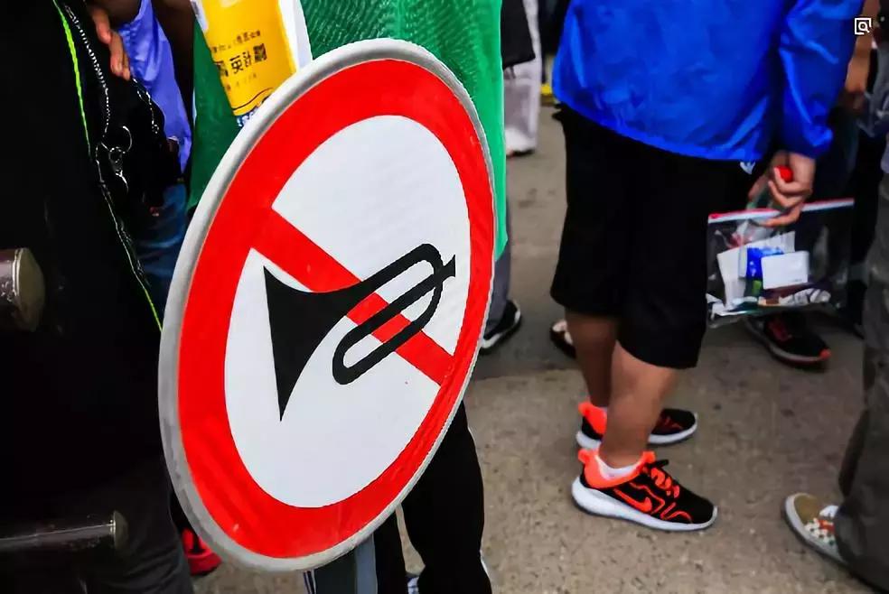 今天,请为湖北这37万人扩散这条微信!