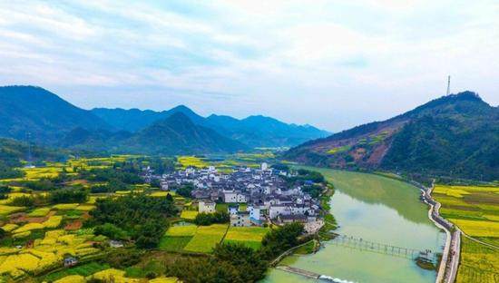 安徽这个山水名县,被评为中国最美!网友:它若不当谁还能当
