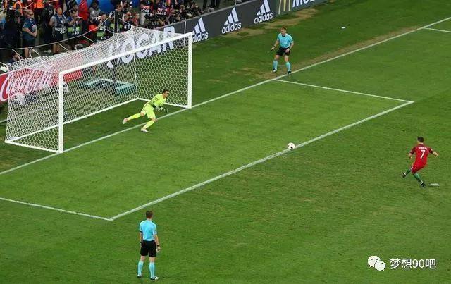 世界杯杀到！足球术语你知多少，C罗女友二婚也可称为梅开二度！