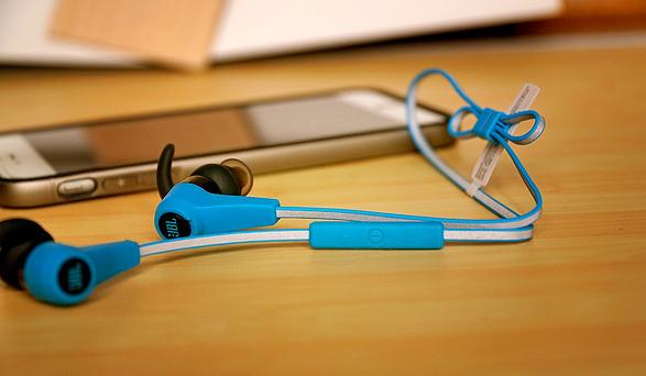 最具性价比十佳蓝牙耳机品牌大全,vivotws2耳机和oppo蓝牙耳机