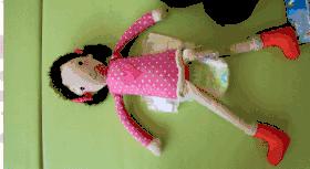 给宝宝换纸尿裤时发现不对,如何给宝宝换纸尿裤才能不腰疼