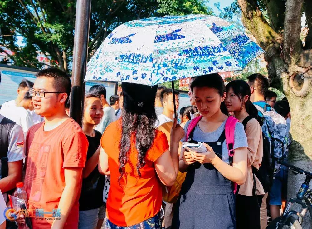 内江翔龙中学高考图片,内江翔龙中学高考现场