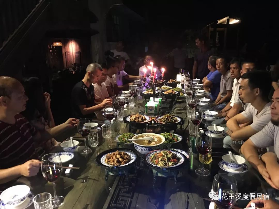 啤酒、美食配球友,花田溪“世界杯狂欢轰趴节”即将火热来袭!