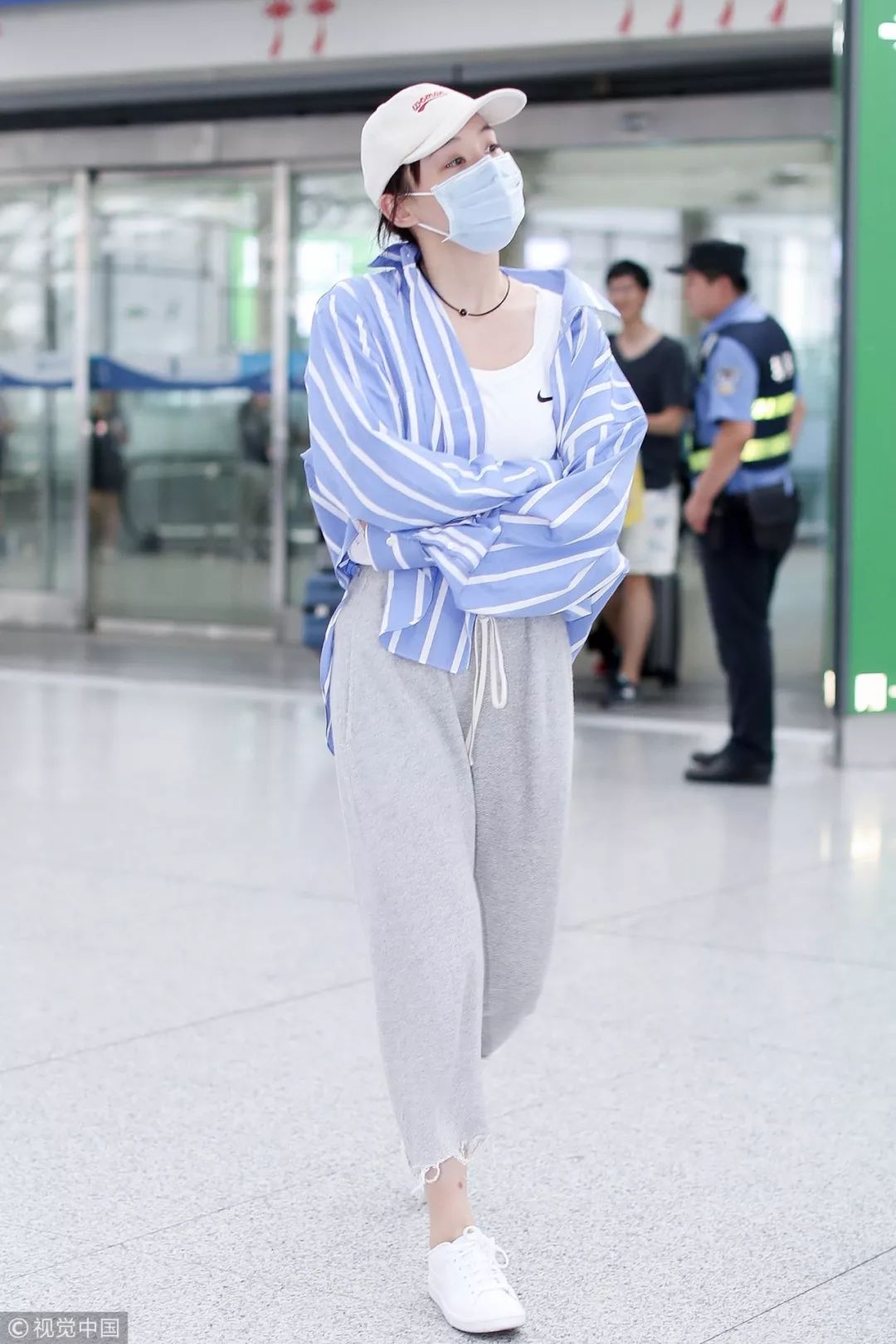 腿上长竖着的条纹,腿上长竖条纹