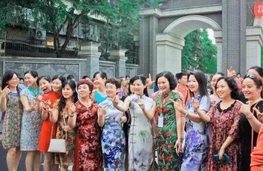 高考会遇到什么奇葩的事,高考时遇到的囧事