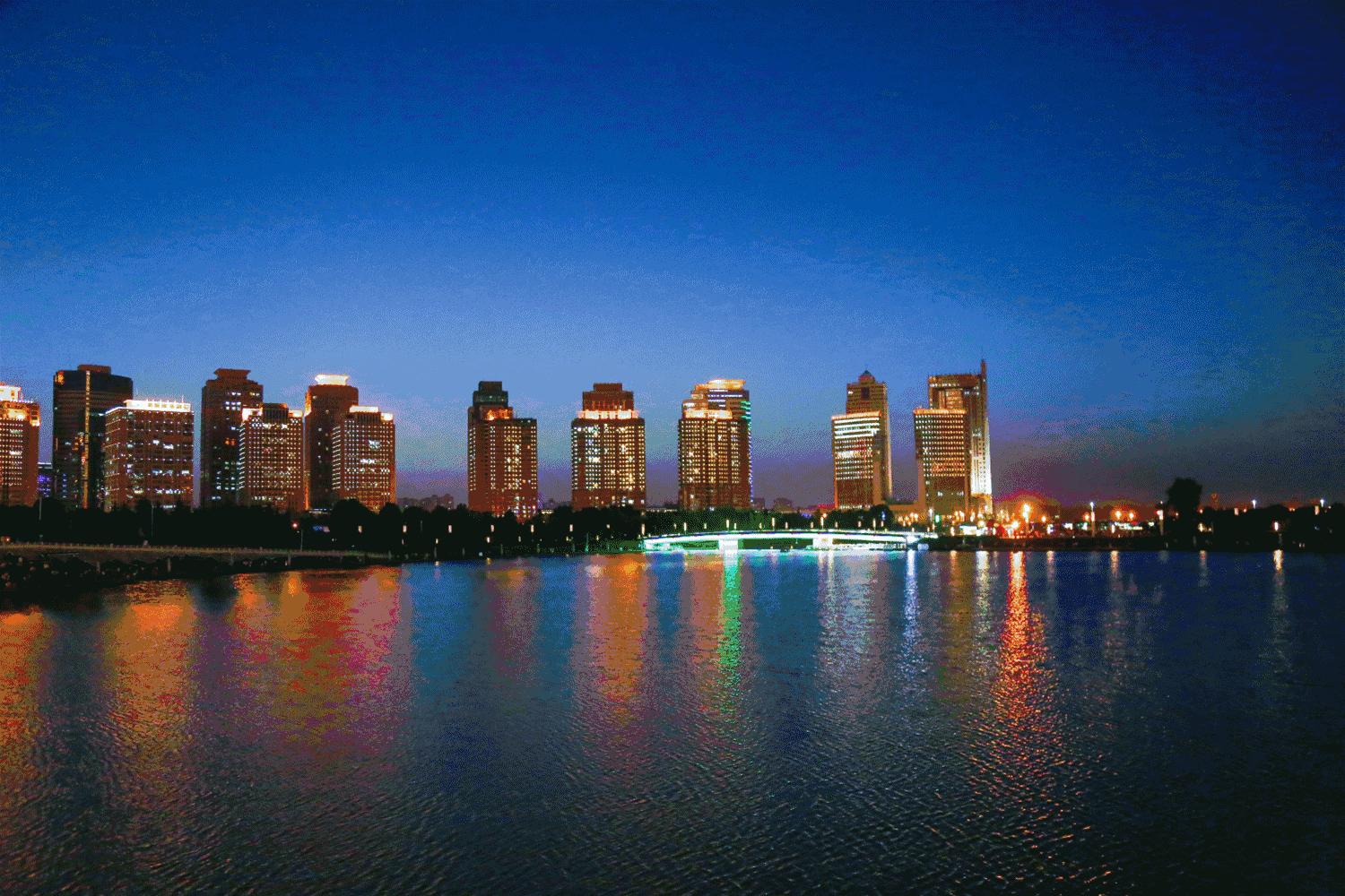 爽爆了！CBD如意湖畔世界杯免费看！啤酒、音乐一个不能少！