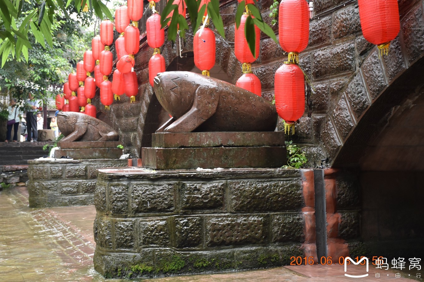 成都郊外的黄龙溪古镇,的确是一个耍水嘻嘻放松的好地方