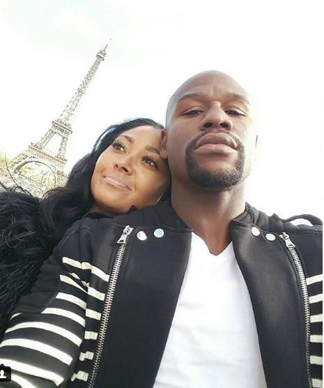 仅仅名包就价值百万，梅威瑟为这位性感女友真是下了血本