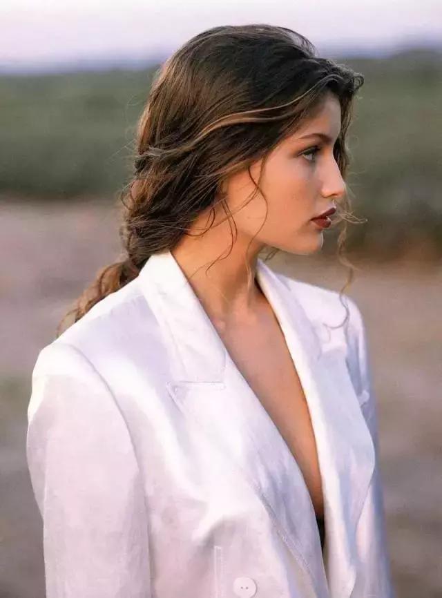 蕾蒂西娅卡斯塔详解,蕾蒂西娅·卡斯塔