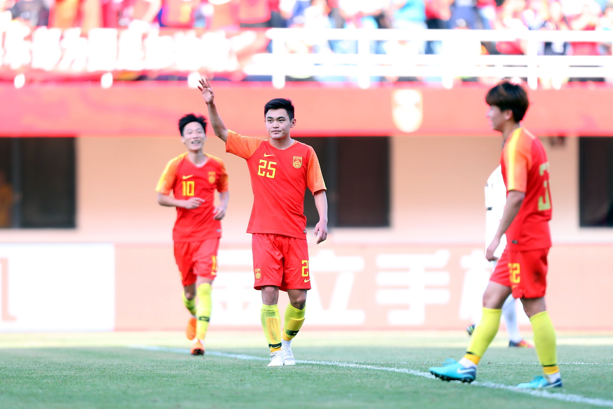 中国国家男子足球队u23对阵韩国,中国男足获得3连胜