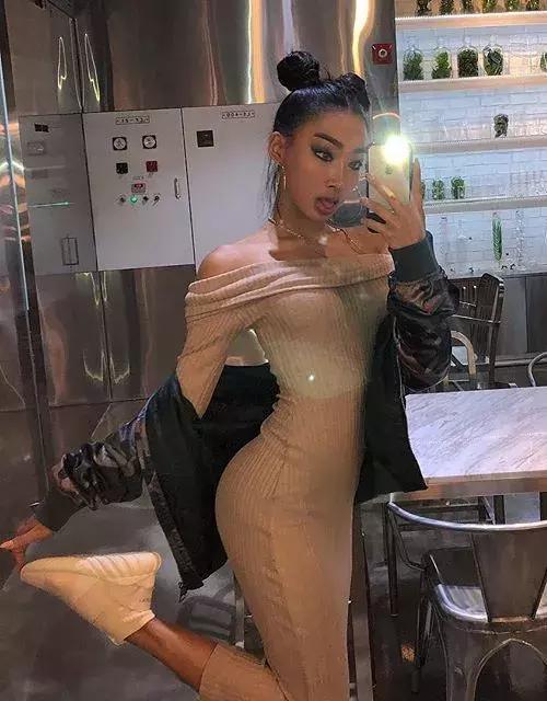 韩国黑珍珠女神秒杀一众网红脸，苹果臀、蚂蚁腰一个都不能少