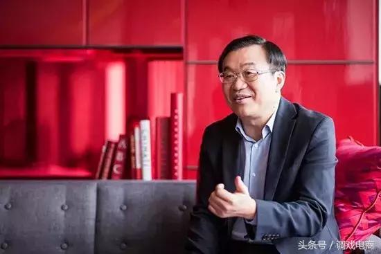 新秀丽新潮米奇,新秀丽箱包标志