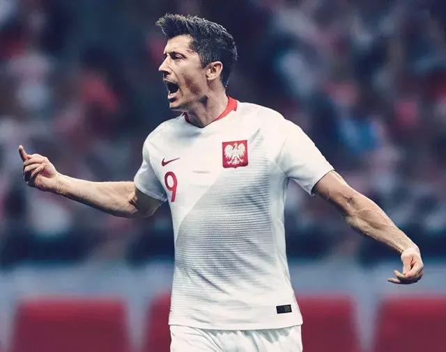 2018俄罗斯世界杯最酷的球衣,2018年俄罗斯世界杯用的足球形状