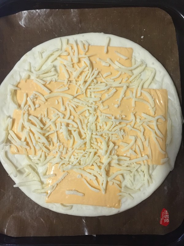 出去游玩回来就想吃的,第一次尝试水果披萨好看又好吃