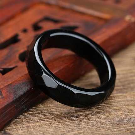 玉髓水草玉的分类,猫眼石和玉髓哪一个价值高