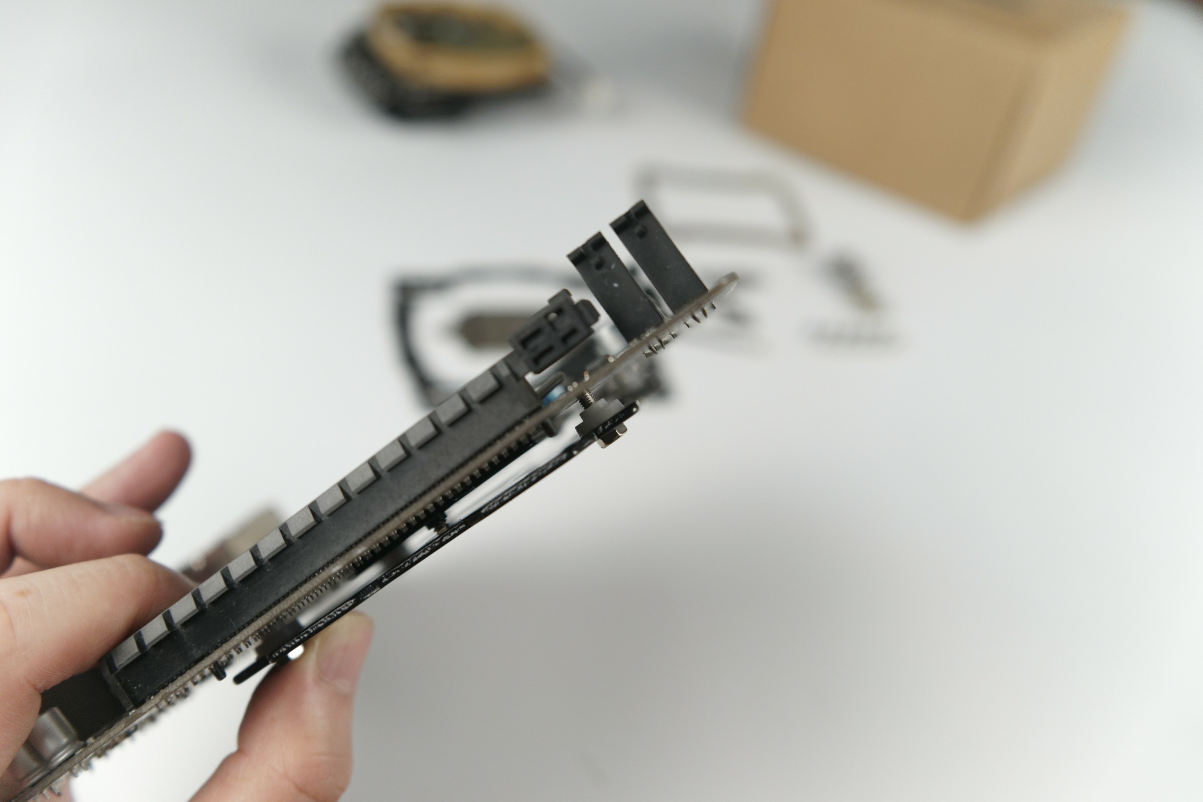 天热了汽车需要更换冷却液吗,天热师傅修空调的说说