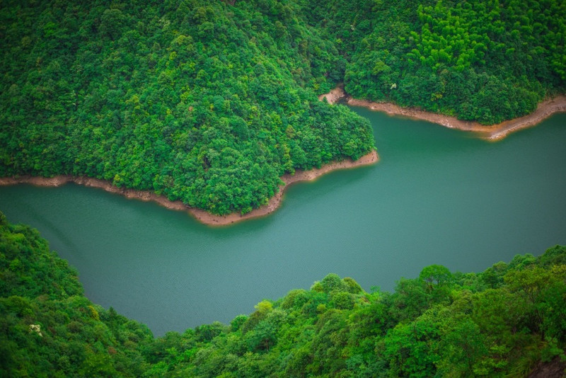 深山峡谷中的江西大觉山,江西大觉山风景优美
