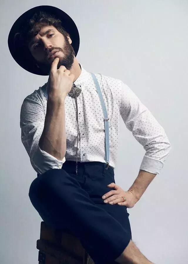 怎样选择领带和领结,搭配领带还是领结