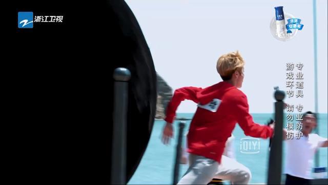 鹿晗继“足球小子”“高速公鹿”“溜冰鹿”后又新增Rap人设?