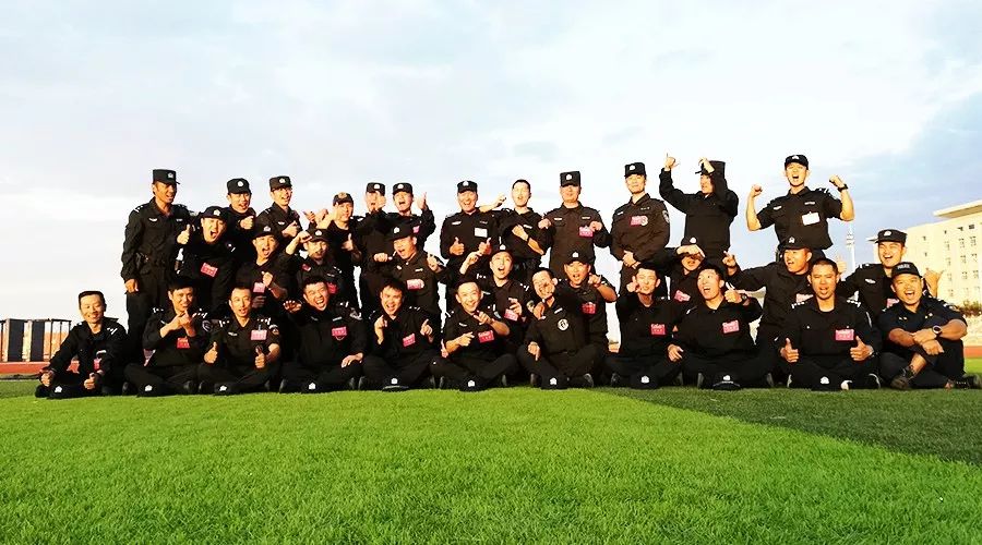 警务实战教官为民警讲授实战技能,警务实战教官需要具备哪些能力