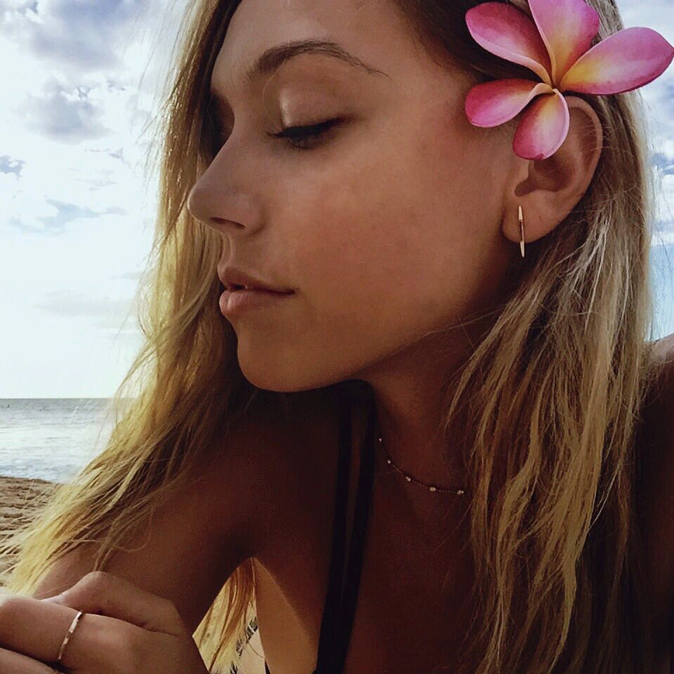 戒指的正确戴法还有多少人不知道,先给你科普一下戒指的戴法