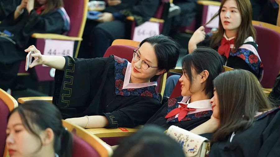 青春最珍贵的C位，是浙江大学城市学院的学位！