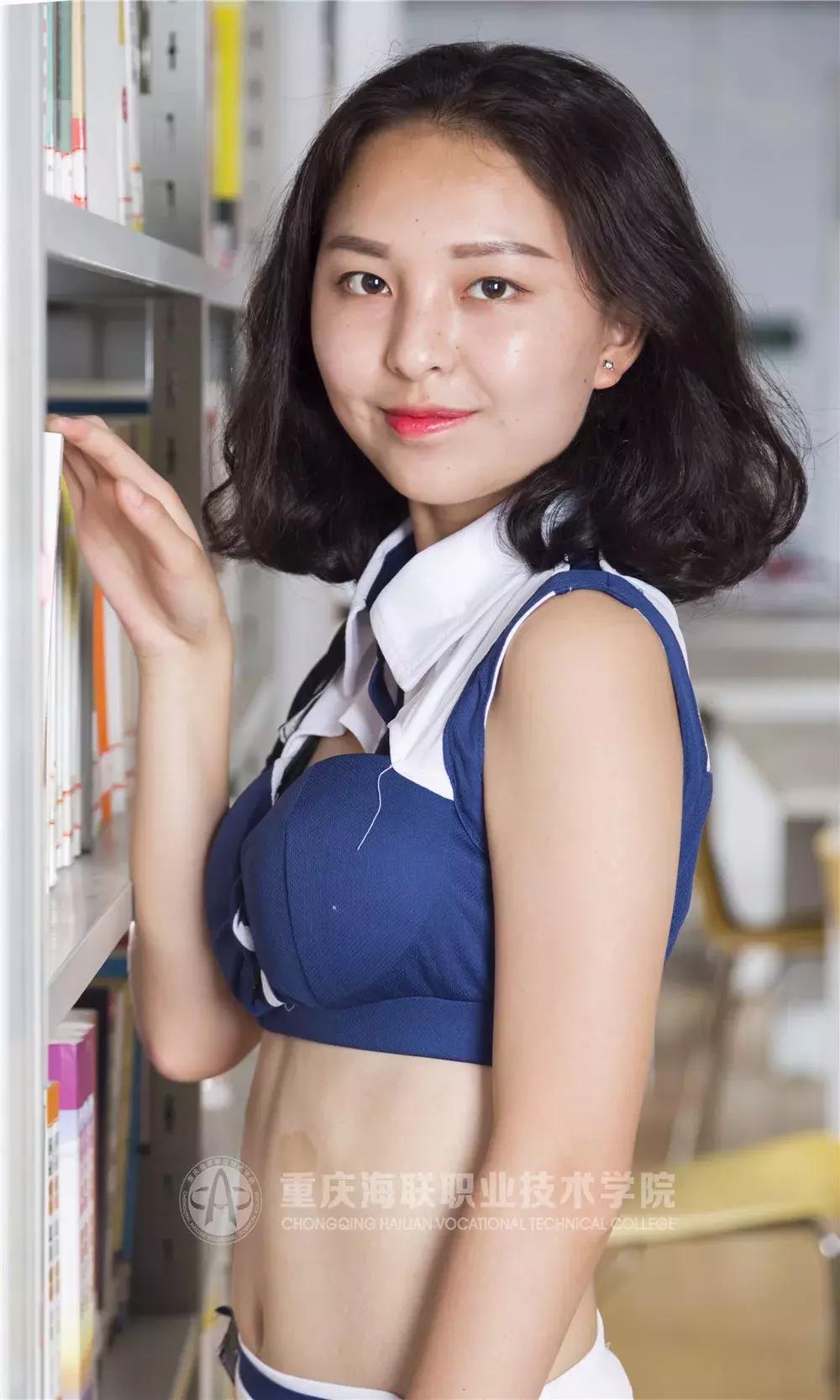 世界杯，海联准备好了！当年的“足球宝贝”已经蜕变成美丽空姐……