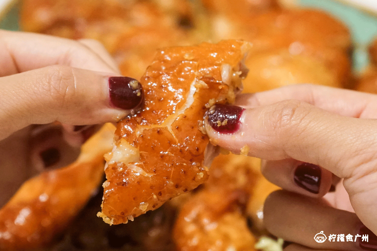 秒穿到香港的美食街，光车仔面就有1014816种搭配！