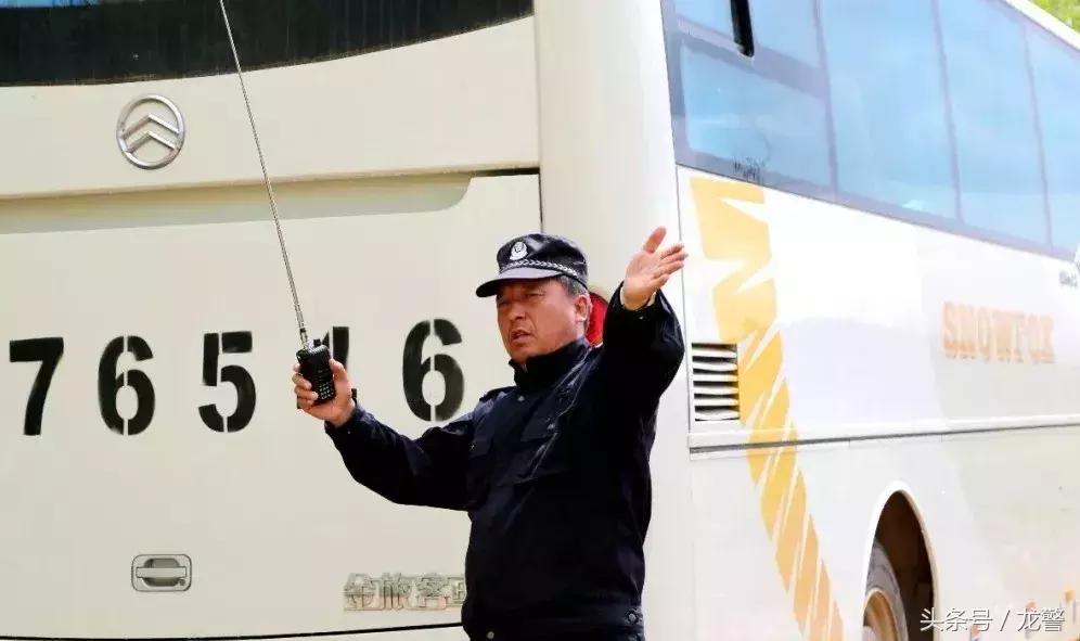 「龙江警风」烈火中逆行的“警察蓝”