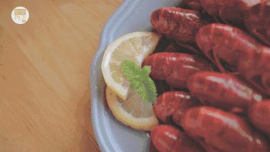 2018世界杯期间，如何正确吃小龙虾？