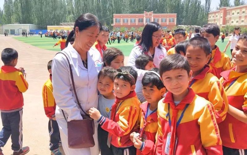 爱撒南疆热土深汗滴墨玉永恒情王文杰医生援疆三个月了