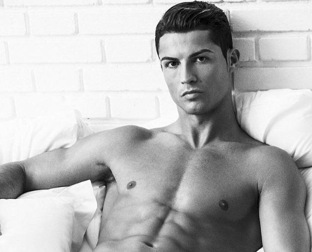 世界杯女子图鉴，教你如何把“情敌”变为“情人”